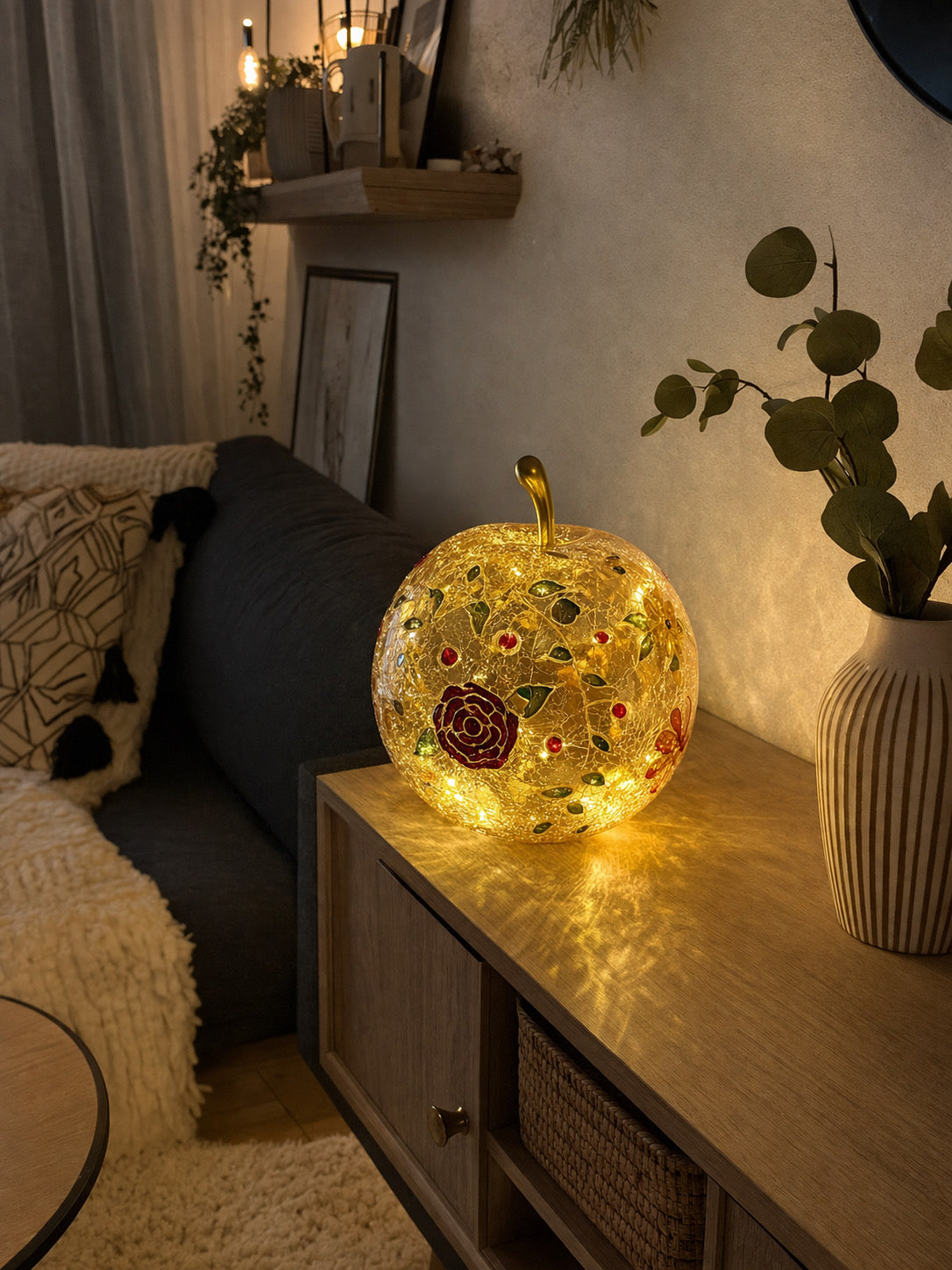 Boule lumineuse artisanale en verre – Décoration vitrail avec guirlande LED