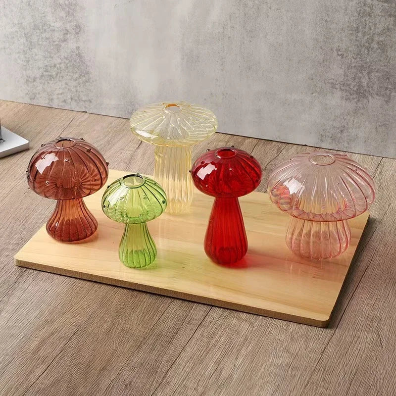 Vase Champignon en Verre Coloré – Style Nordique Déco Intérieure